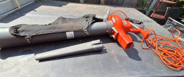 Flymo leaf blower/vacuum