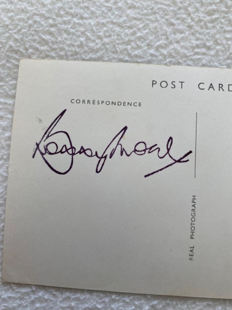 6 West Ham/World Cup 1966 autographs . Bobby Moore, Martin Peters, Geoff Hurst.