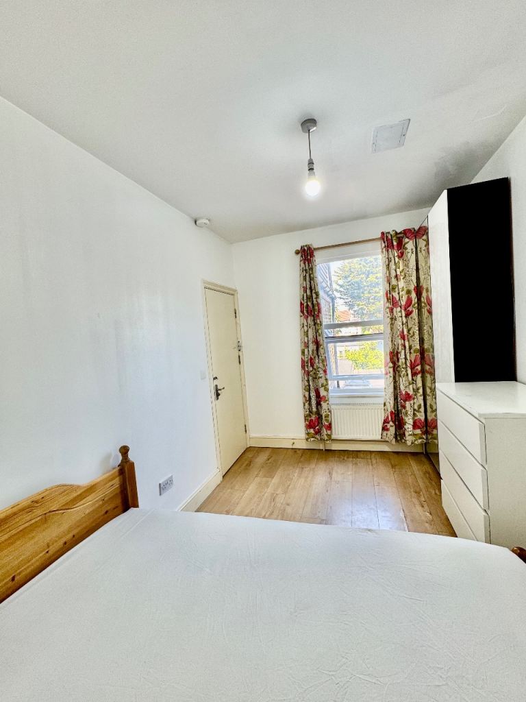 Double room for rent 