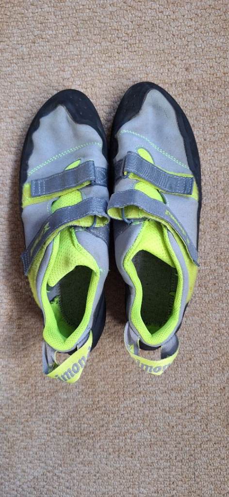 Climbing Shoes - Rock+Grey UK 9.5