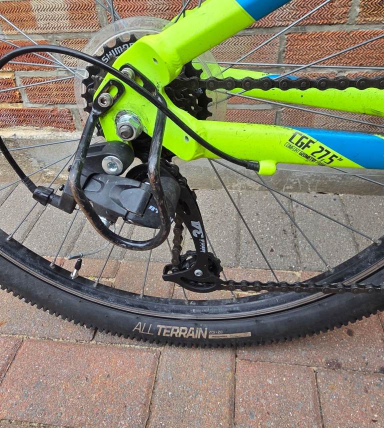 Rockrider ST100 Medium 21 speed Mountain Bike with front suspension for ...
