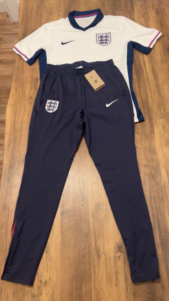 Nike England Dri-Fit Football Set Tee & Trousers 