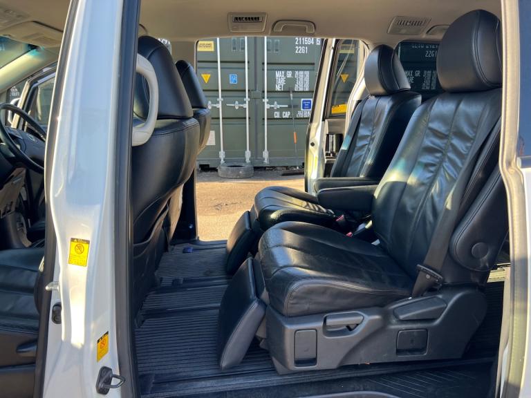 2024 Toyota Estima 2.4 Automatic 7 Seater. 83000 Miles. PETROL. Apple Car Play NAV. CAM. PX OK MP...