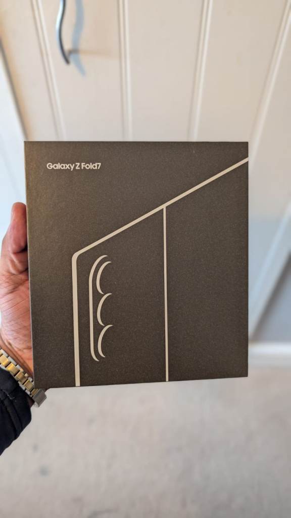 🔥 STEAL: Brand New Samsung Galaxy Z Fold7 – £1,450!🎁