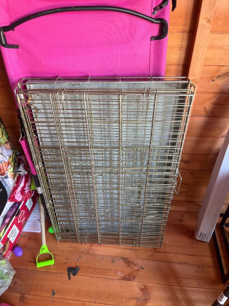 Dog cage 