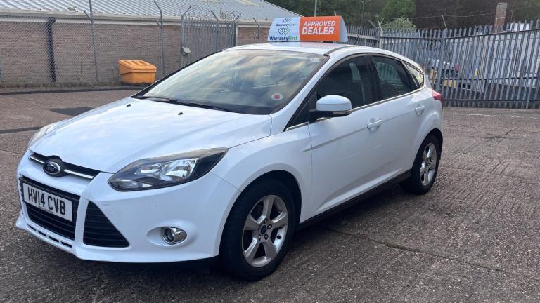 2014 Ford Focus 1.0 EcoBoost Zetec Navigator 5dr HATCHBACK Petrol Manual
