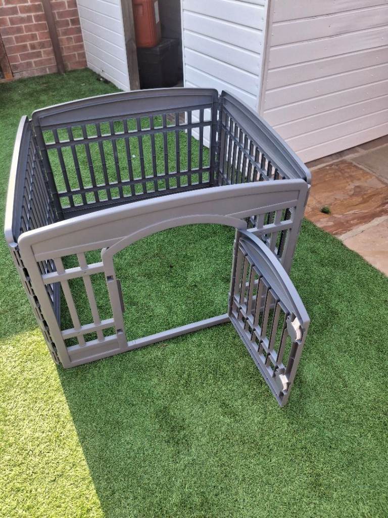 Dog / puppy play pen 