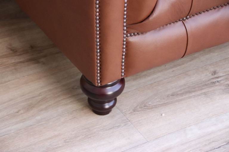 Saxon Highgrove Chesterfield Sofa (UK Delivery)