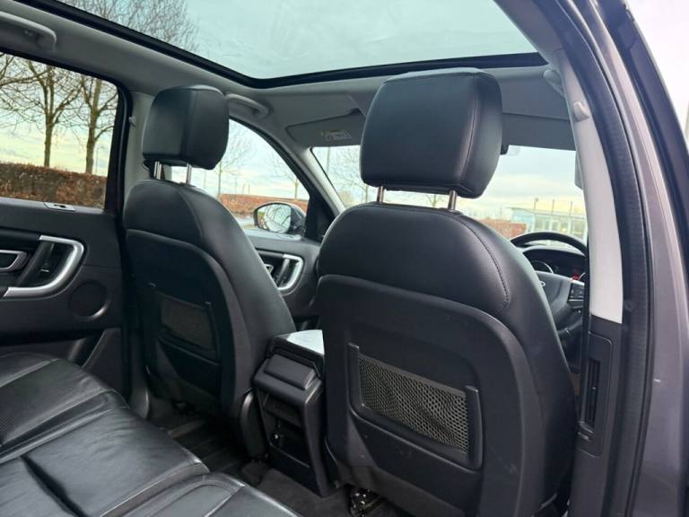 2017 Land Rover Discovery Sport 2.0 TD4 HSE SUV 5dr Diesel Auto 4WD Euro 6 (s/s) (180 ps) ESTATE ...