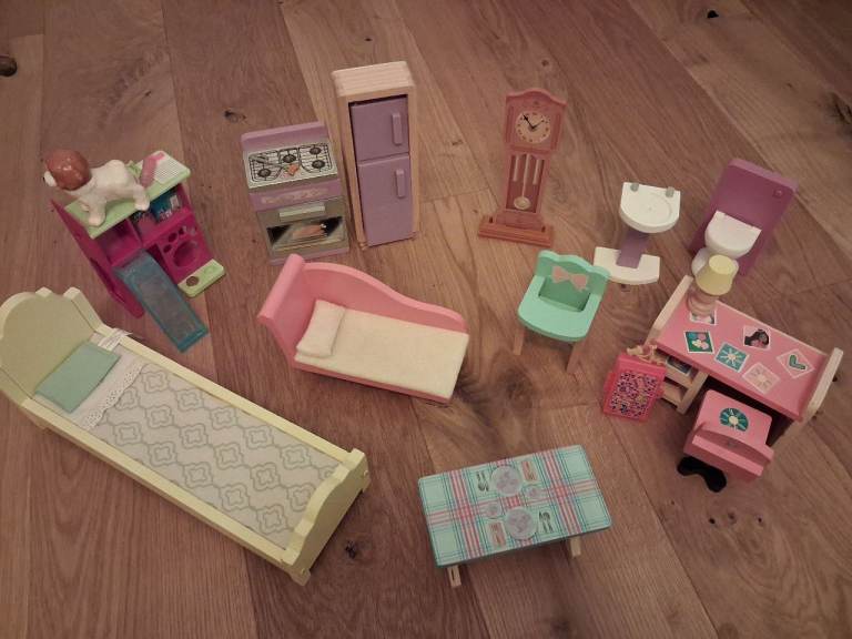 Wooden dolls furniture