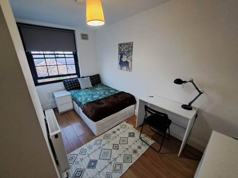 🏠 COZY DOUBLE ROOM TO RENT IN BARKING ⭐