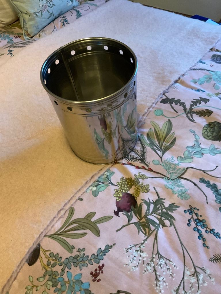 Very smart chrome bin