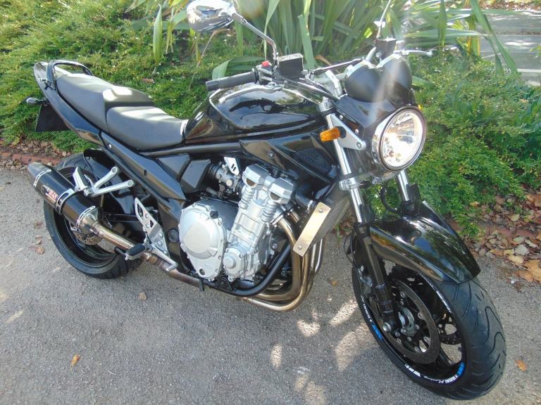 Suzuki GSF1250 K8 BANDIT 2008 Low miles repaired Cat C new MOT & Tyres very tidy