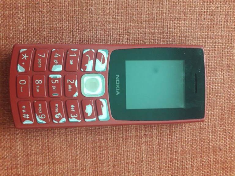 Nokia Basic Phone with Charger