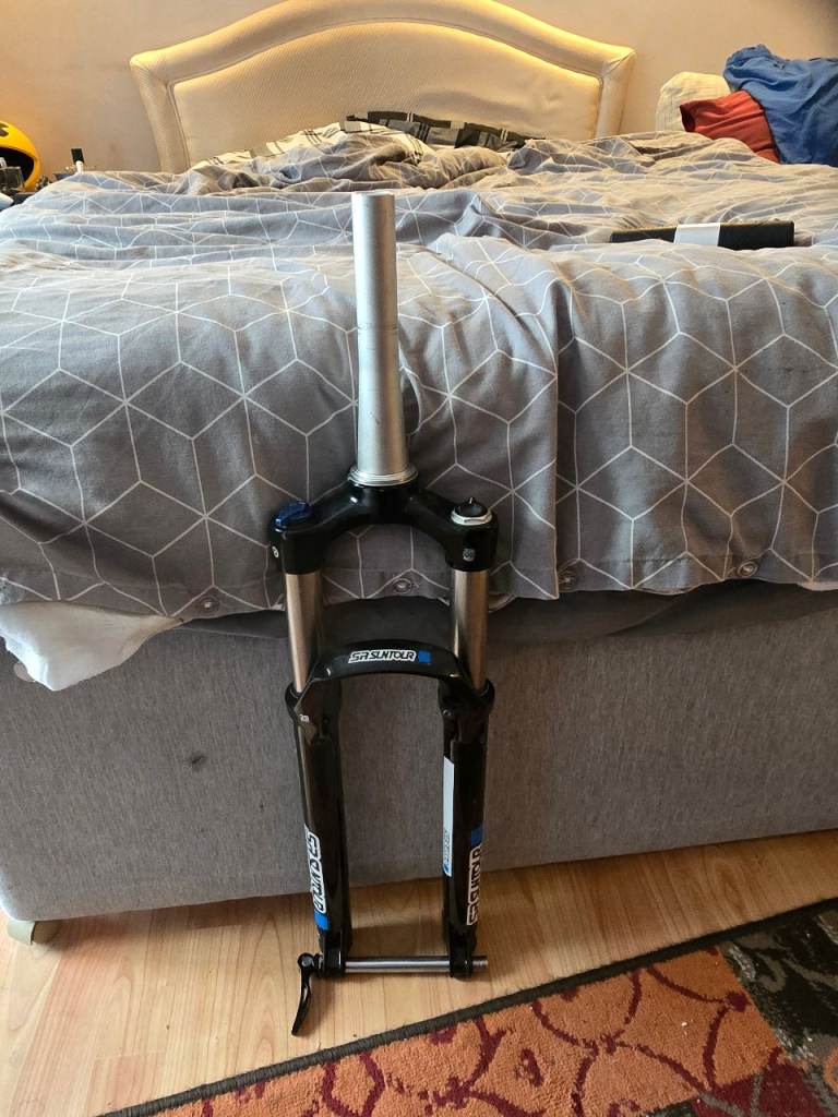 Mountain bike forks 29 whrel 