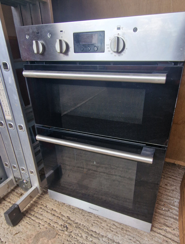 Hoptpoint oven ( grill only working)