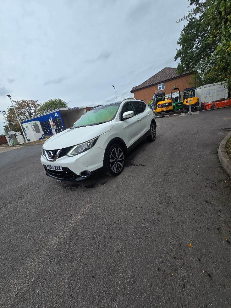 Nissan, QASHQAI, Hatchback, 2014, Manual, 1598 (cc), 5 doors