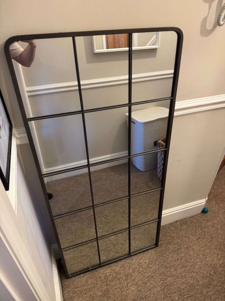 Furniture Village Hoxton Wall Mirror – Stylish & Modern – Good Condition