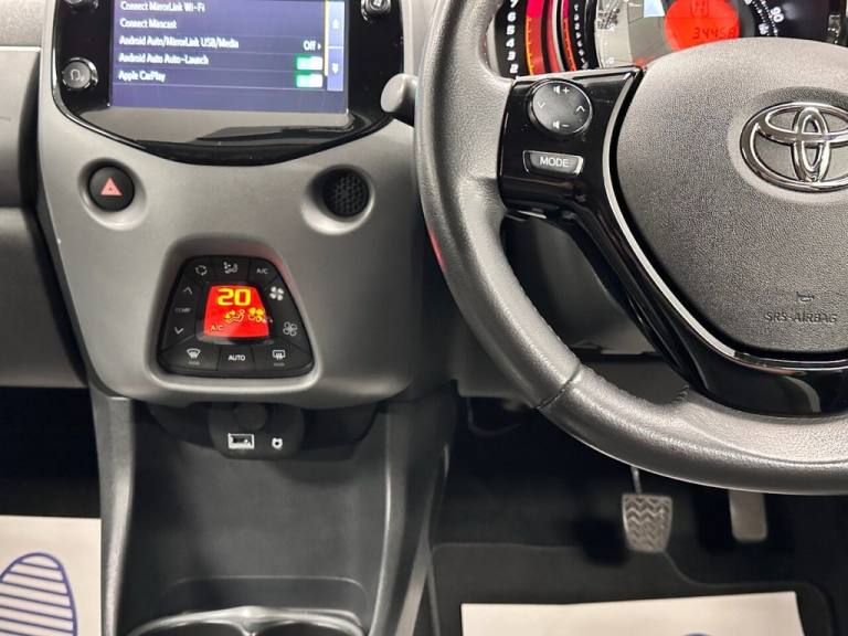 2020 Toyota AYGO 1.0 VVT-i X-TREND FUNROOF X-SHIFT AUTO FIVE DOOR 70 BHP Hatchback Petrol Automatic