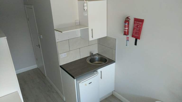 Studio Flat in London , Greenford ub6 0SP