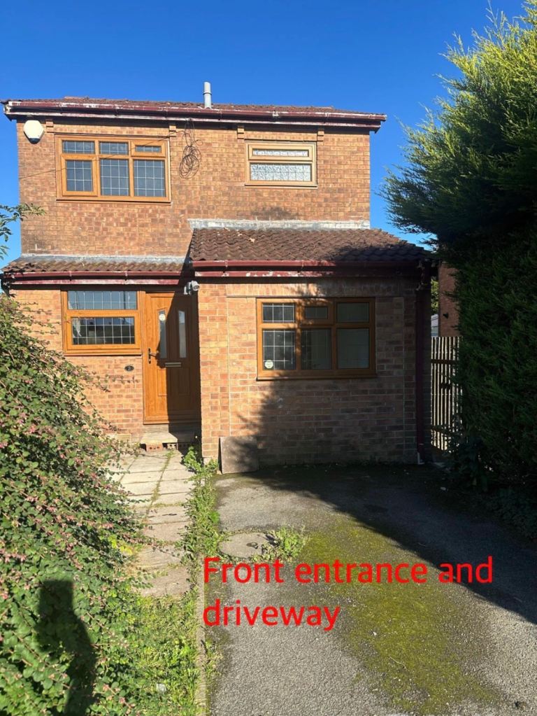 🏡 Fully Refurbished 3-Bedroom Detached Home for Rent – BD6 2TZ