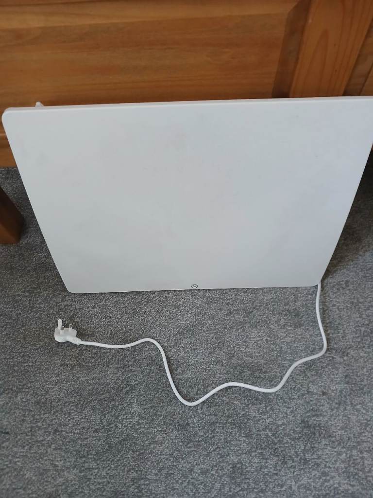 Ceramic Core Electric Radiator - White, Good Condition