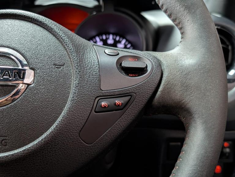 2015 Nissan Juke 1.6 DIG-T Nismo RS SUV 5dr Petrol Manual Euro 5 (218 ps) HATCHBACK Petrol Manual