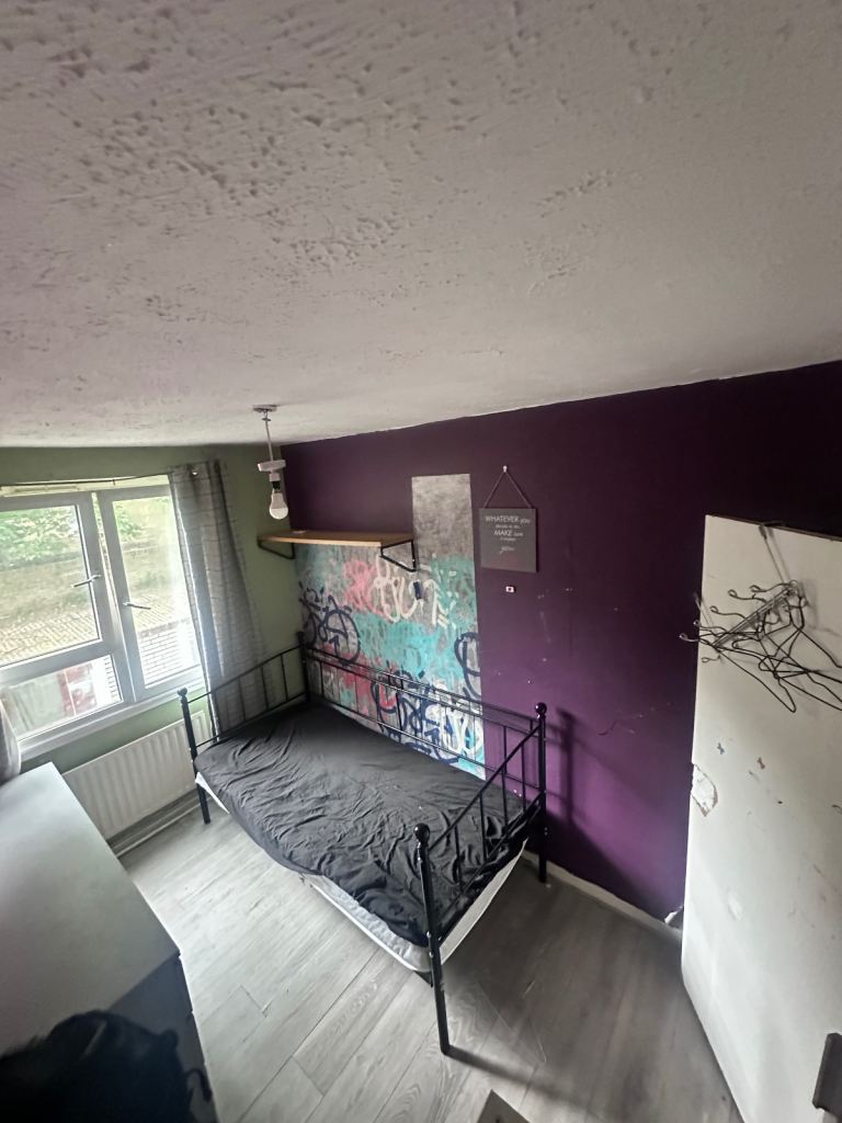 3 beds house share 