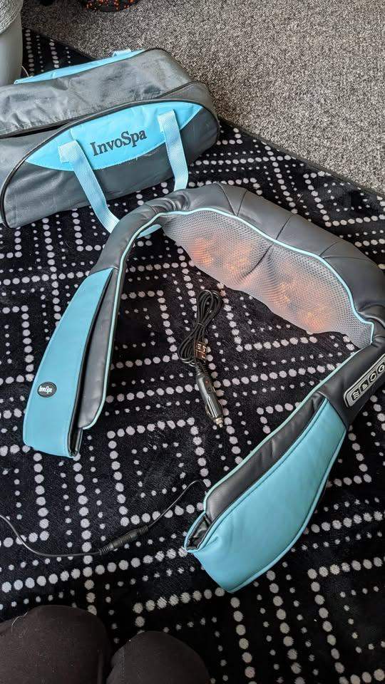  InvoSpa Shiatsu Back Shoulder and Neck Massager with Heat - Deep Tissue Kneading Pillow Massage