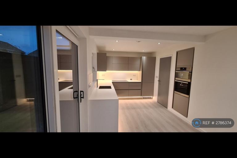 3 bedroom house in White Hart Road, Eastleigh, SO50 (3 bed) (#2786374)