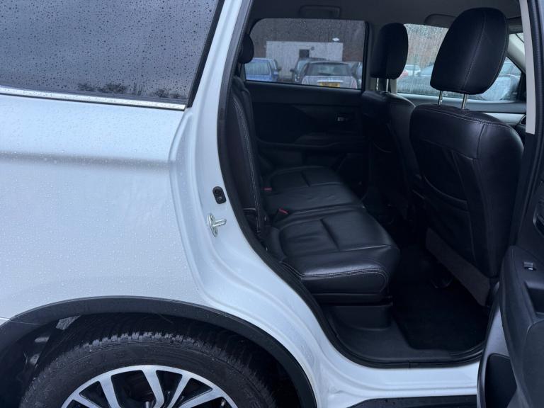 2015 Mitsubishi Outlander 2.2 DI-D GX3 5dr Auto ESTATE Diesel Automatic