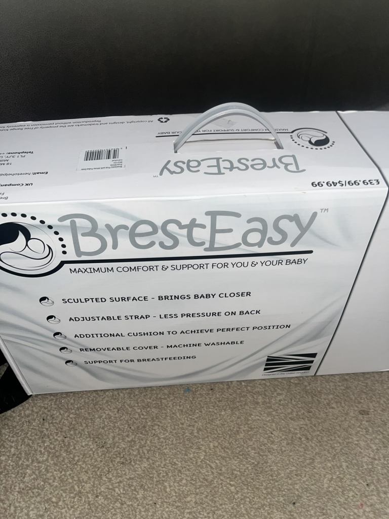Breast feeding and baby pillow