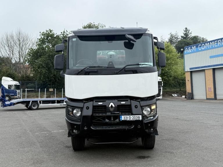 2022 RENAULT K440 8X4 32T TIPPER