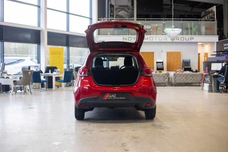 2015 Mazda Mazda2 1.5 75 SE 5dr HATCHBACK PETROL Manual