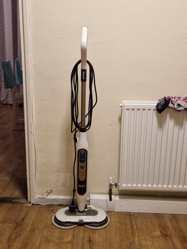 Shark steam cleaner 
