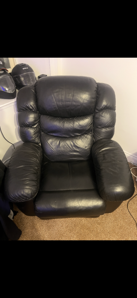 Lay-Z-boy reclining sofa chair 