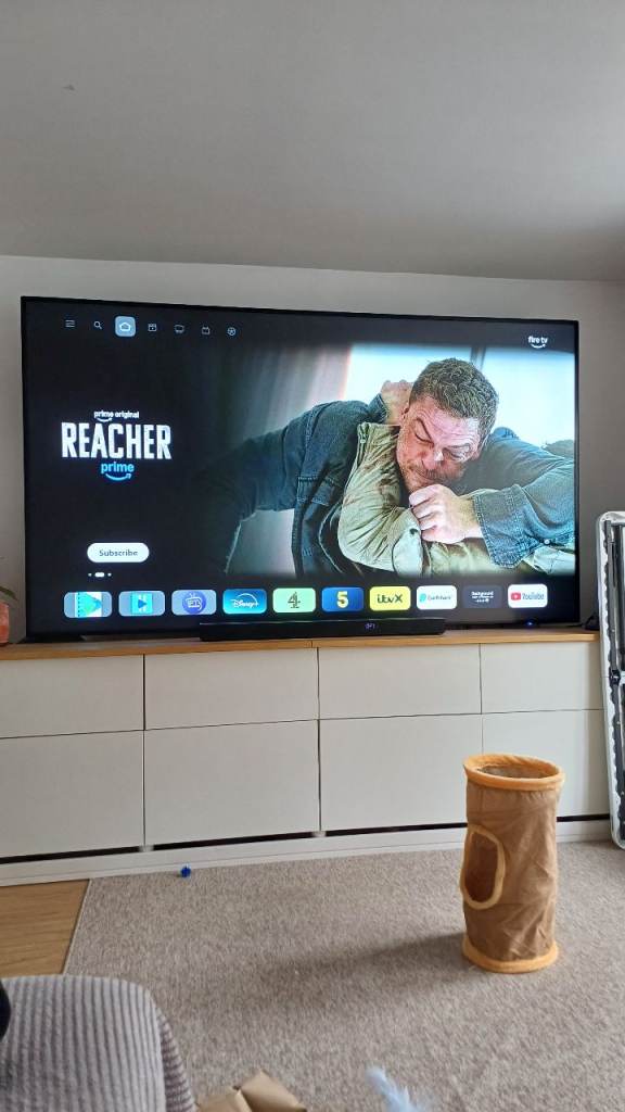 NEC V984Q 4K UHD 98inch