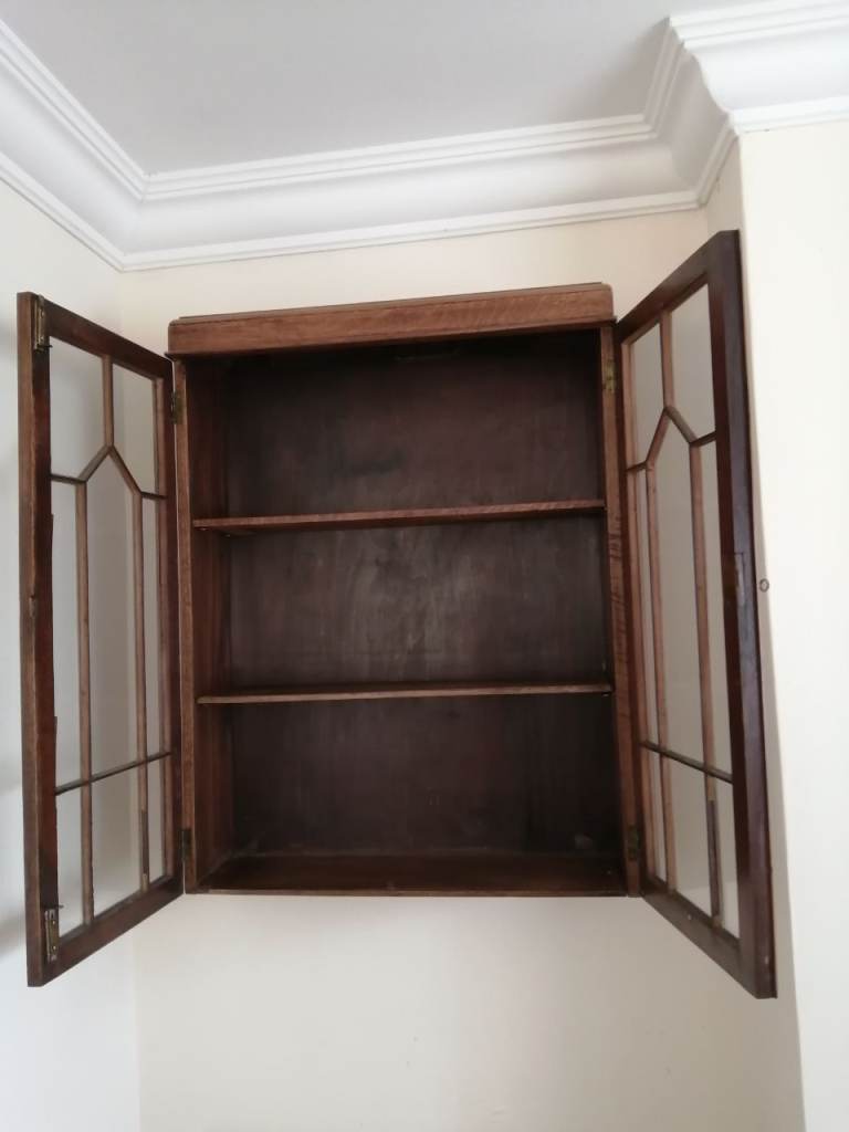 Wall China cabinet 