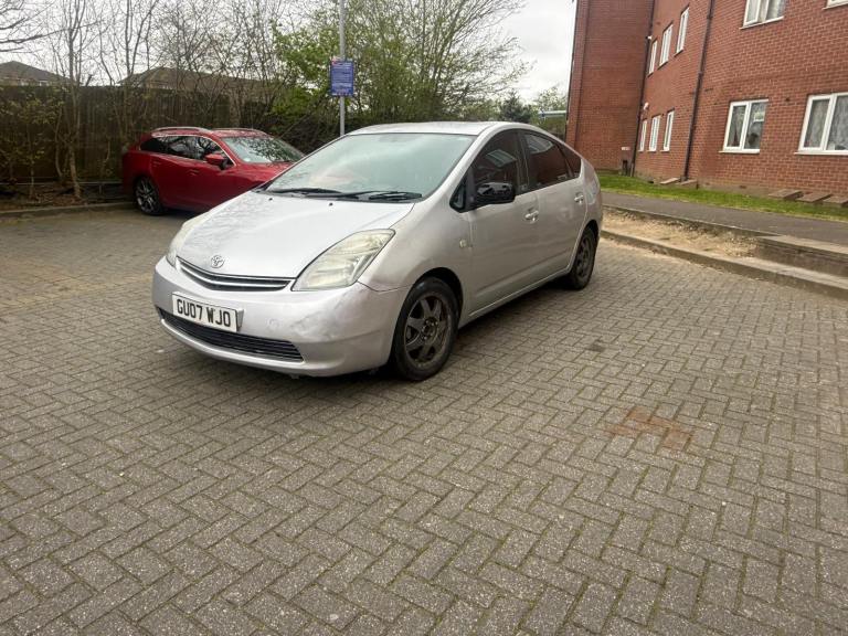 Toyota Prius 2007 Hybrid – Very Economical