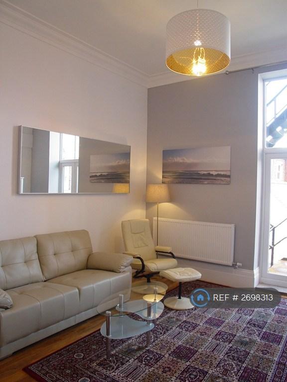 2 bedroom flat in Hull Marina, Hull, HU1 (2 bed) (#2698313)