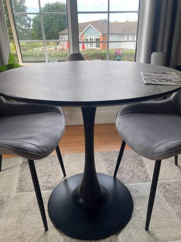 Bistro table and chairs 