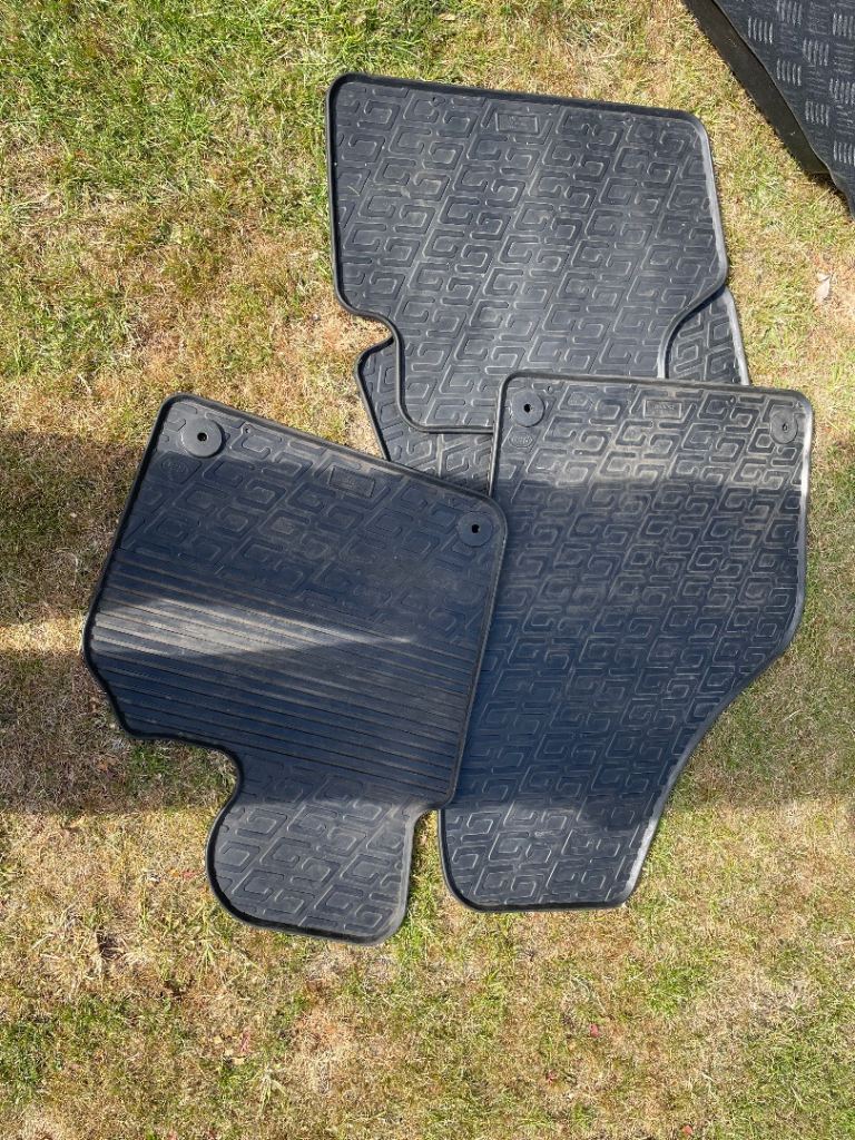 VW Tiguan mats