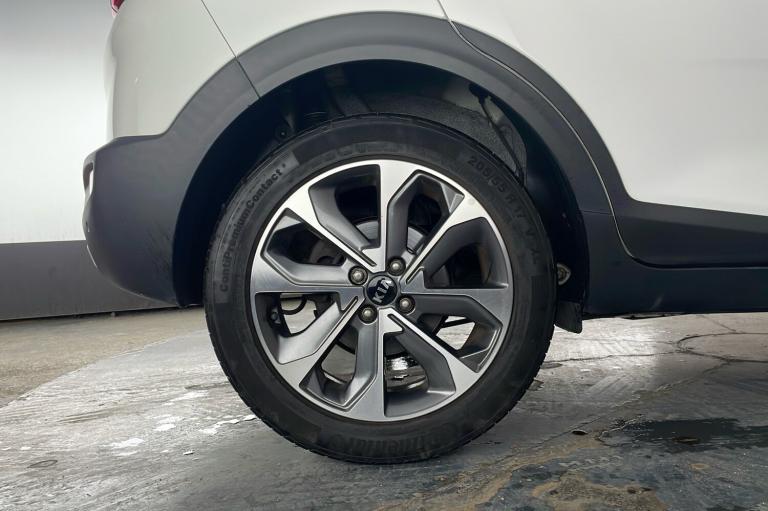  Kia Stonic 1.4 2 Suv 5dr Petrol Manual Euro 6 s/s 98 Bhp Petrol