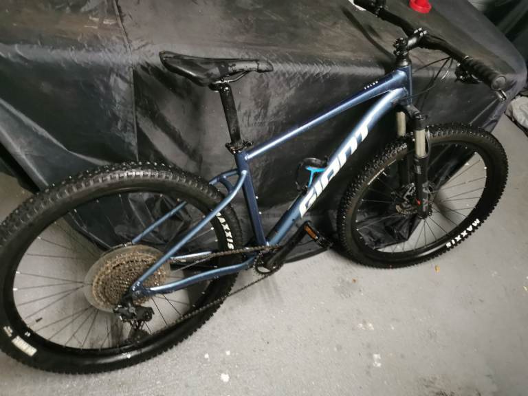 GIANT Talon 0, mountain bike, medium, excellent condition, blue. 