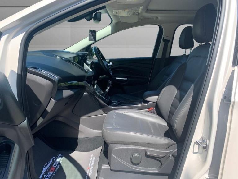 2017 Ford Kuga 2.0 TDCi Titanium X SUV 5dr Diesel Manual 2WD Euro 6 (s/s) (150 ps) HATCHBACK Dies...