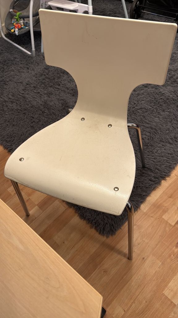 Study Table and Chair, £30.00 for Sale in Clermiston, Edinburgh | Gumtree