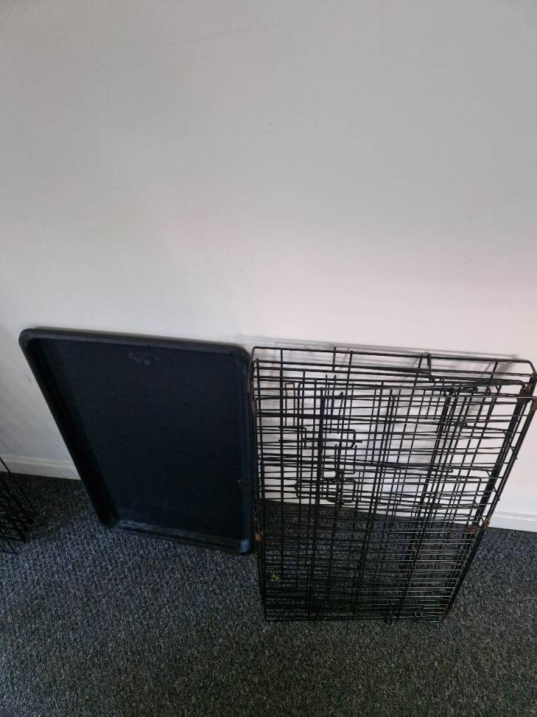 Dog crate/cage 