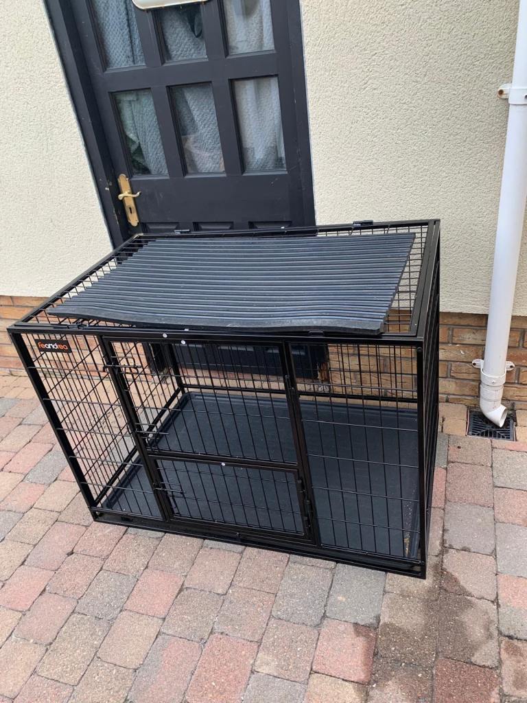 Dog crate 