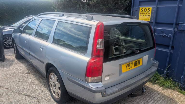 Volvo, V70, Estate, 2001, Other, 2435 (cc), 5 doors