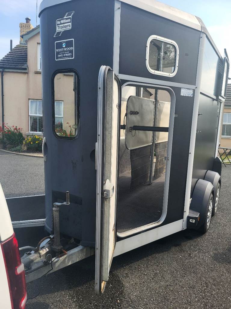 Ifor Williams HB506 Horse Box 